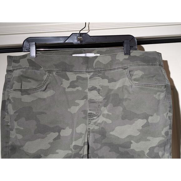 Sonoma Goods for Life Olive Camo Pull On Cotton Stretch Pant Women's Size 16W - Picture 4 of 11